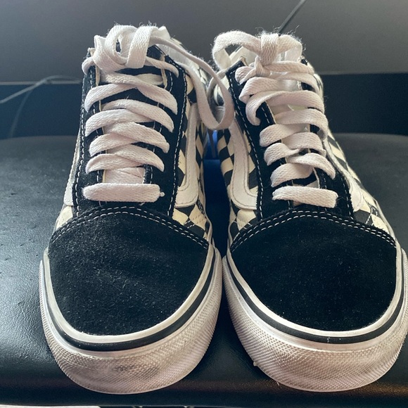 Vans lace ups. Boys size 3.5. Girls size 5. Like new - Picture 1 of 6